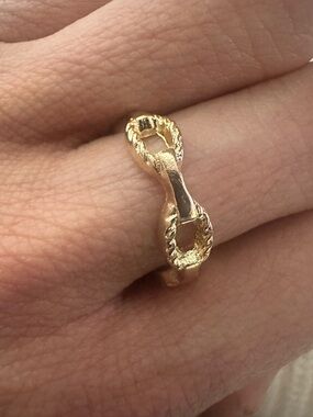 Chain gold ring